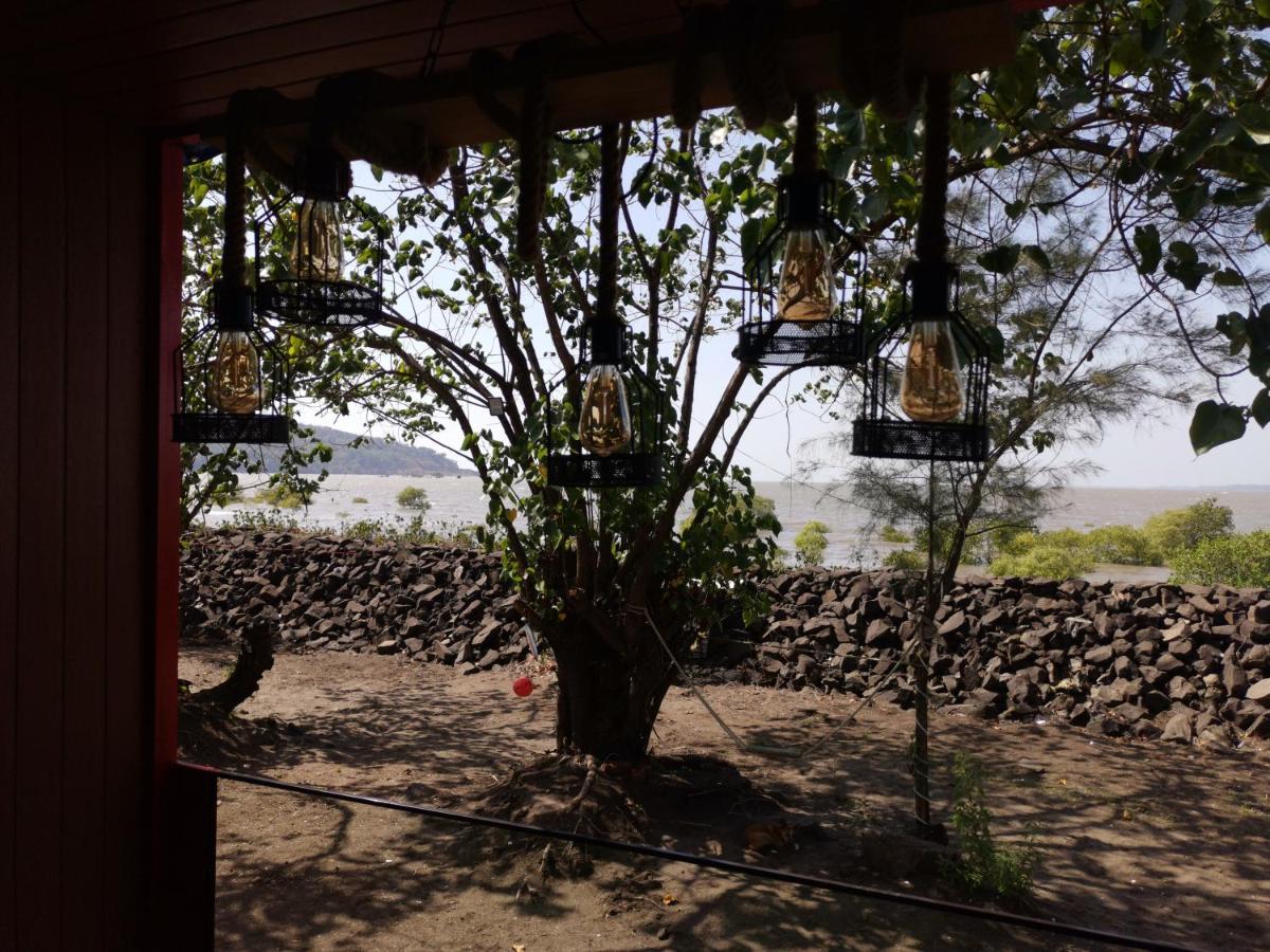 The Koasta Sea View Resort Korlai 외부 사진