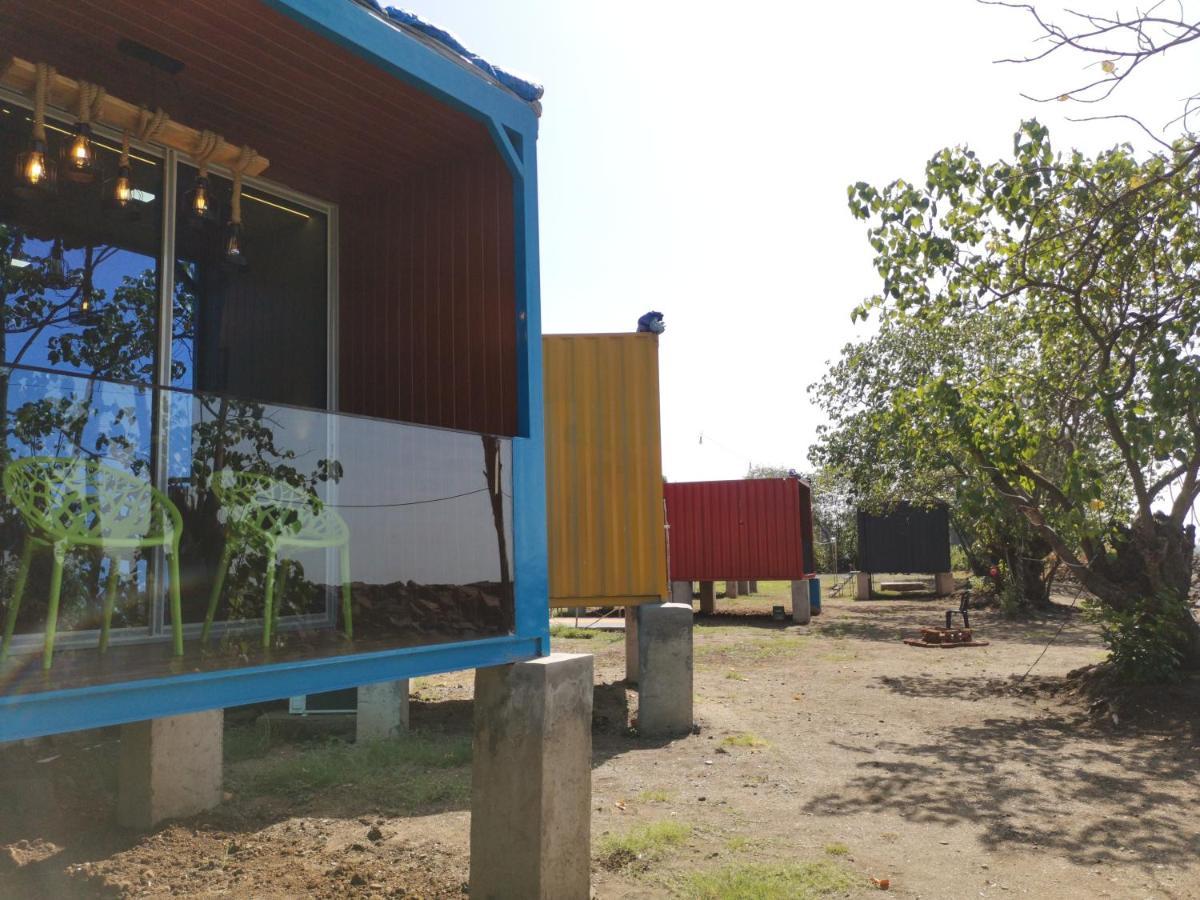 The Koasta Sea View Resort Korlai 외부 사진